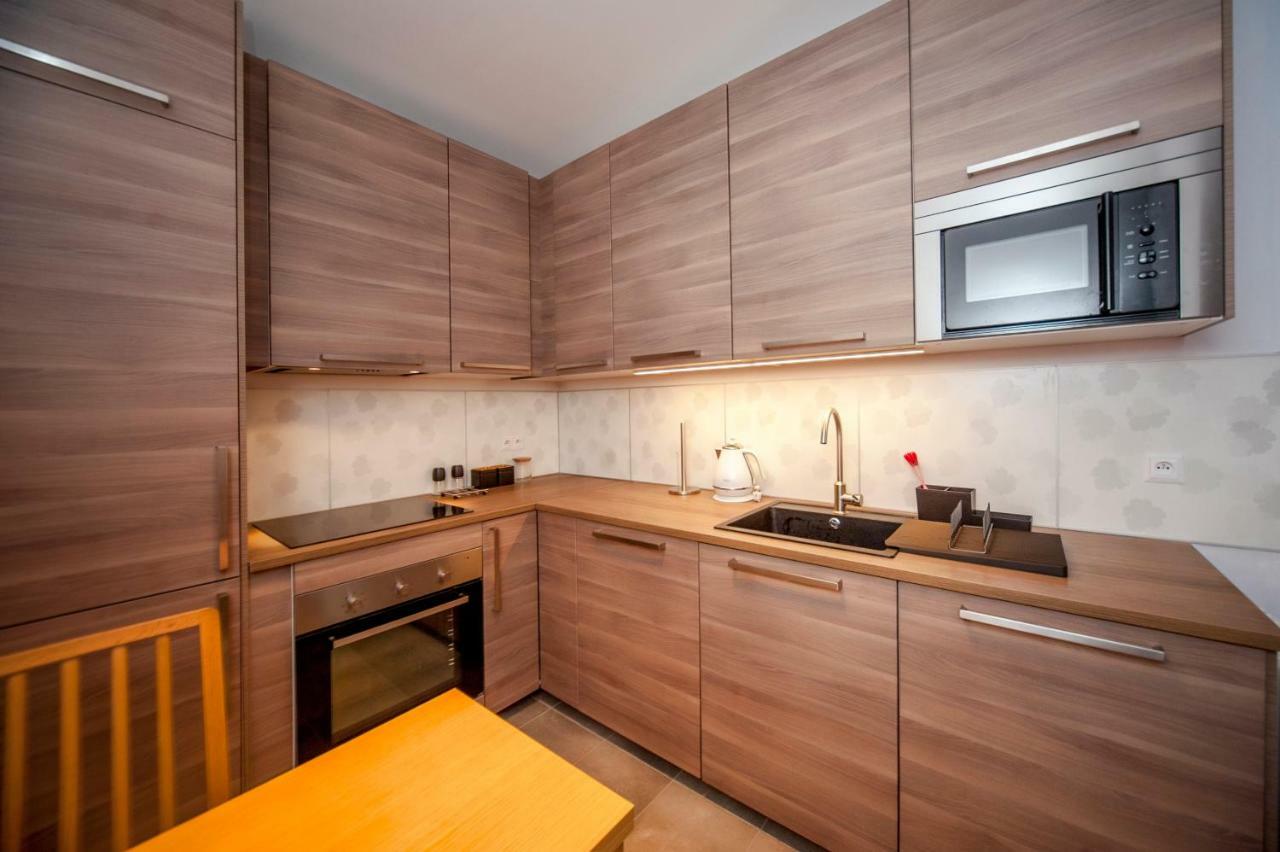 Very Berry - Maratonska 3 - Business Apartment, garden, check in 24h Poznań Exteriör bild