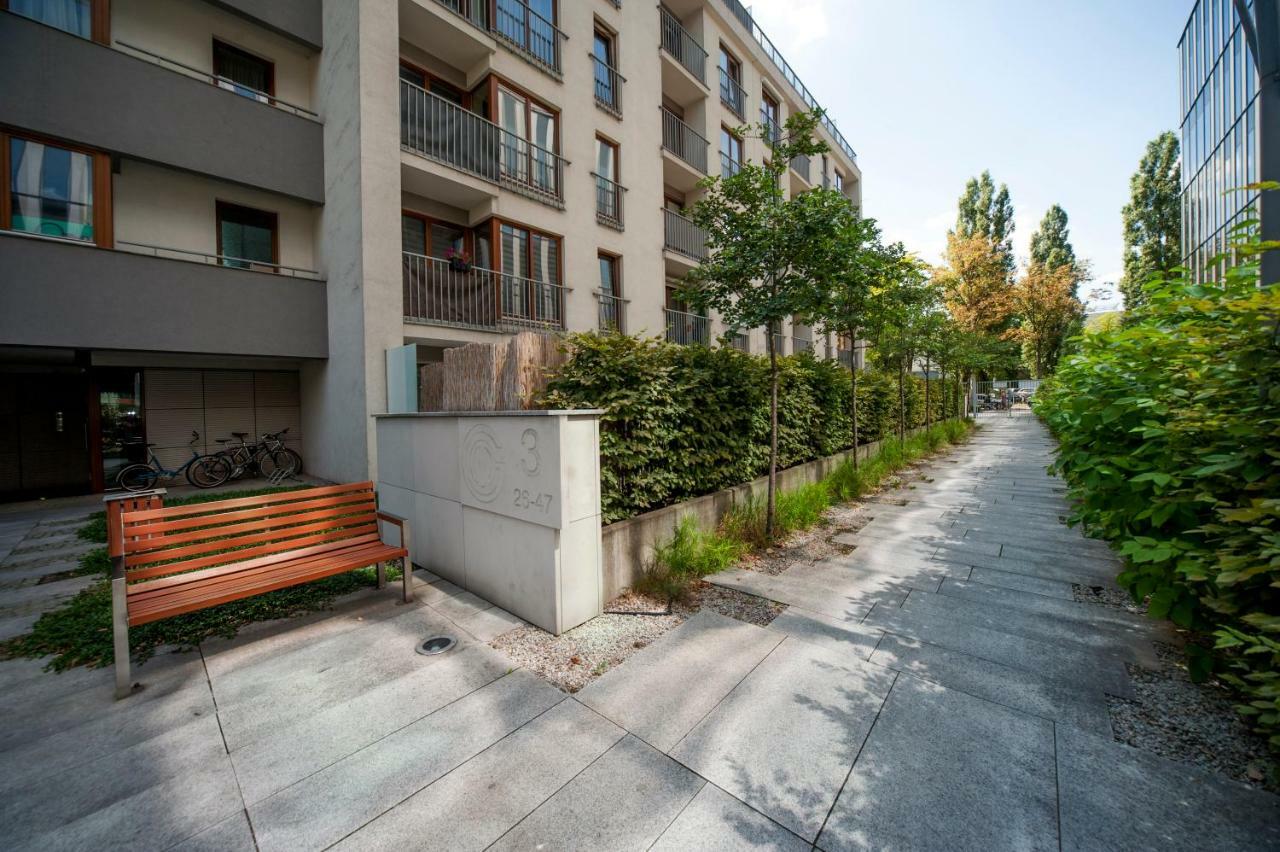 Very Berry - Maratonska 3 - Business Apartment, garden, check in 24h Poznań Exteriör bild